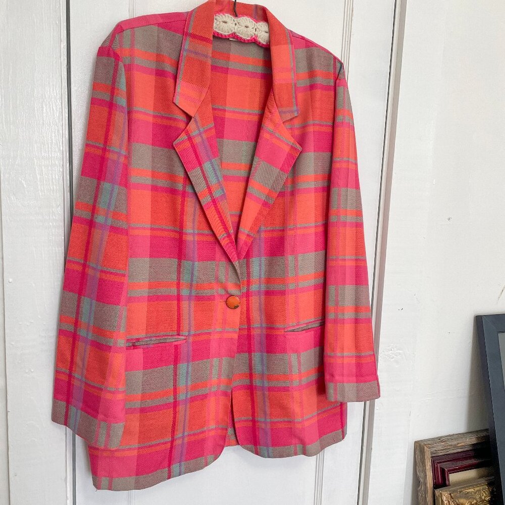 Vintage pink preppy lightweight blazer.